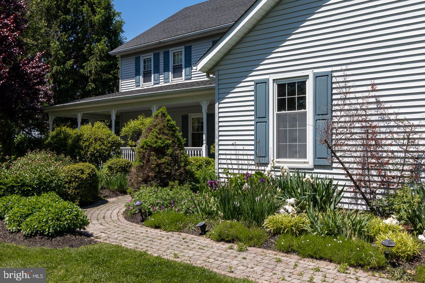 MEADOW WOODS - Residential