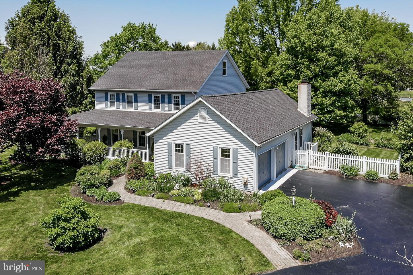 MEADOW WOODS - Residential