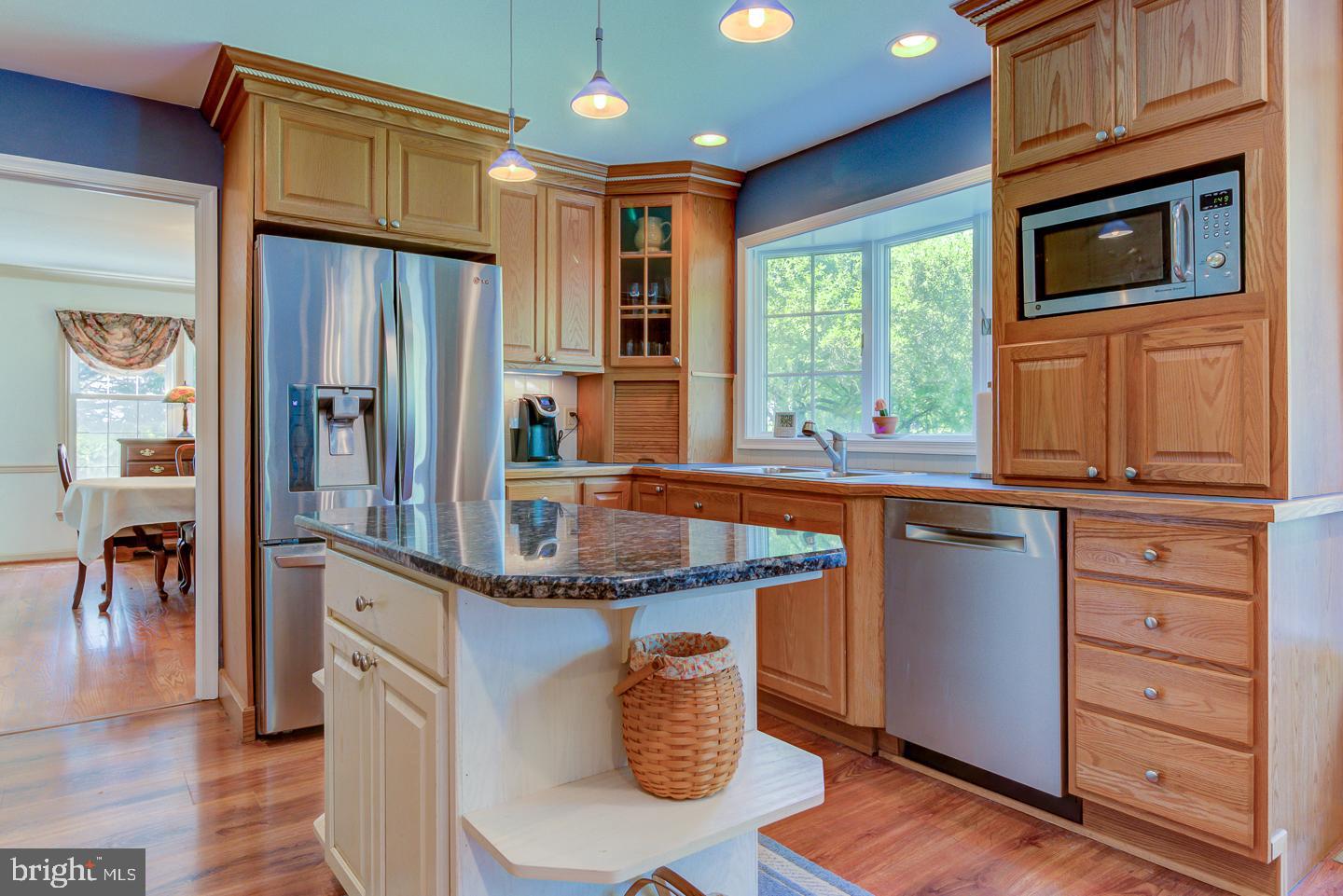 MEADOW WOODS - Residential