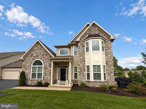 Townhouse For Sale - 124 Thornhill Lane<br/> NEWTOWN, PA 18940