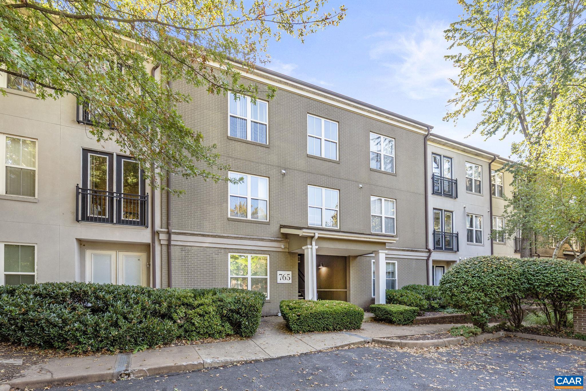 WALKER SQUARE CONDOS - Residential