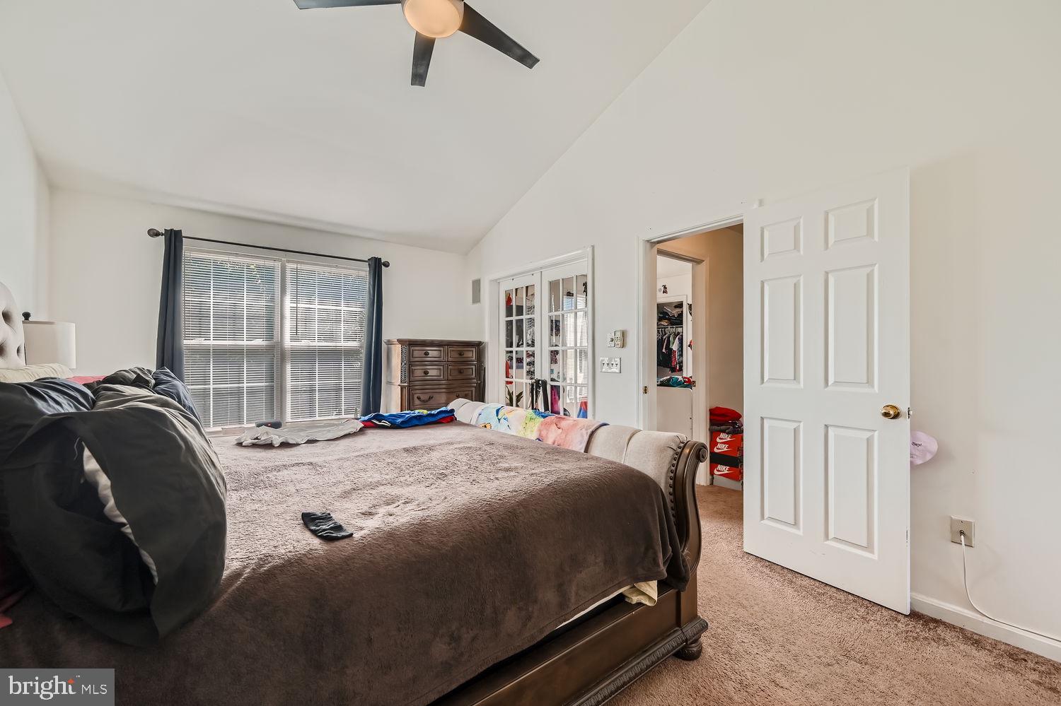 ROLLING RIDGE - Residential