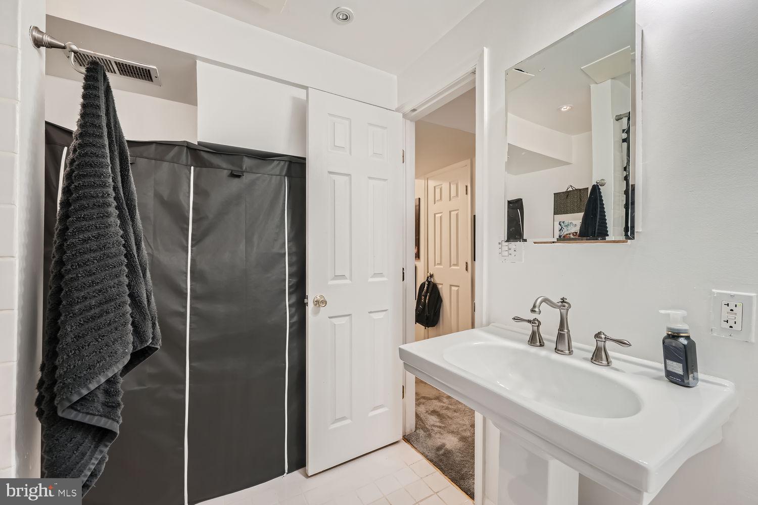 ROLLING RIDGE - Residential