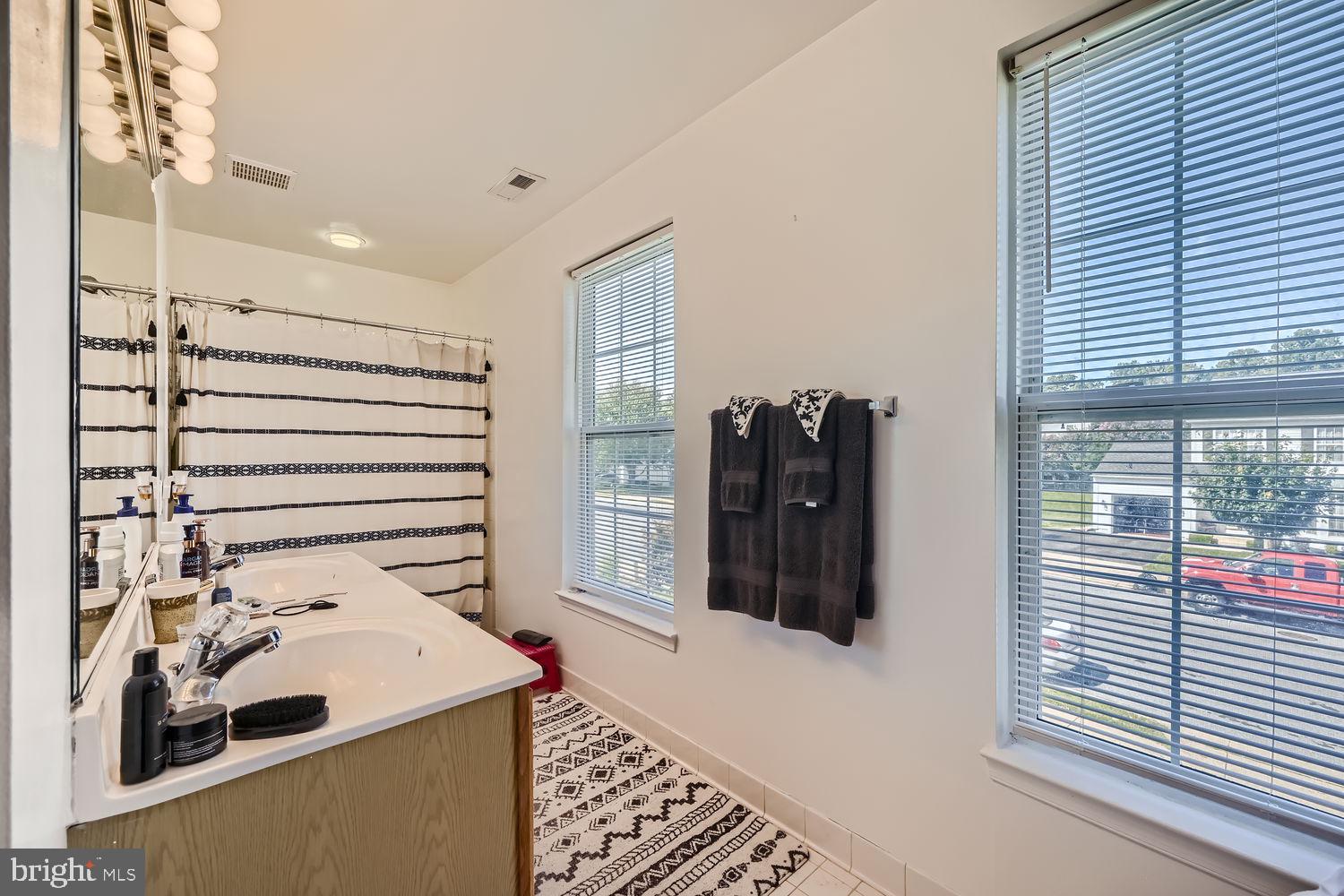 ROLLING RIDGE - Residential