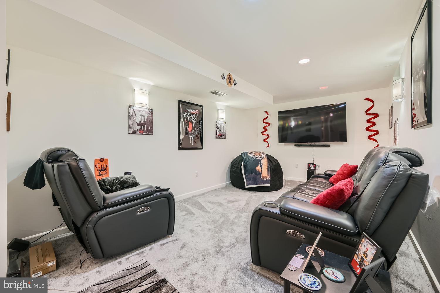 ROLLING RIDGE - Residential