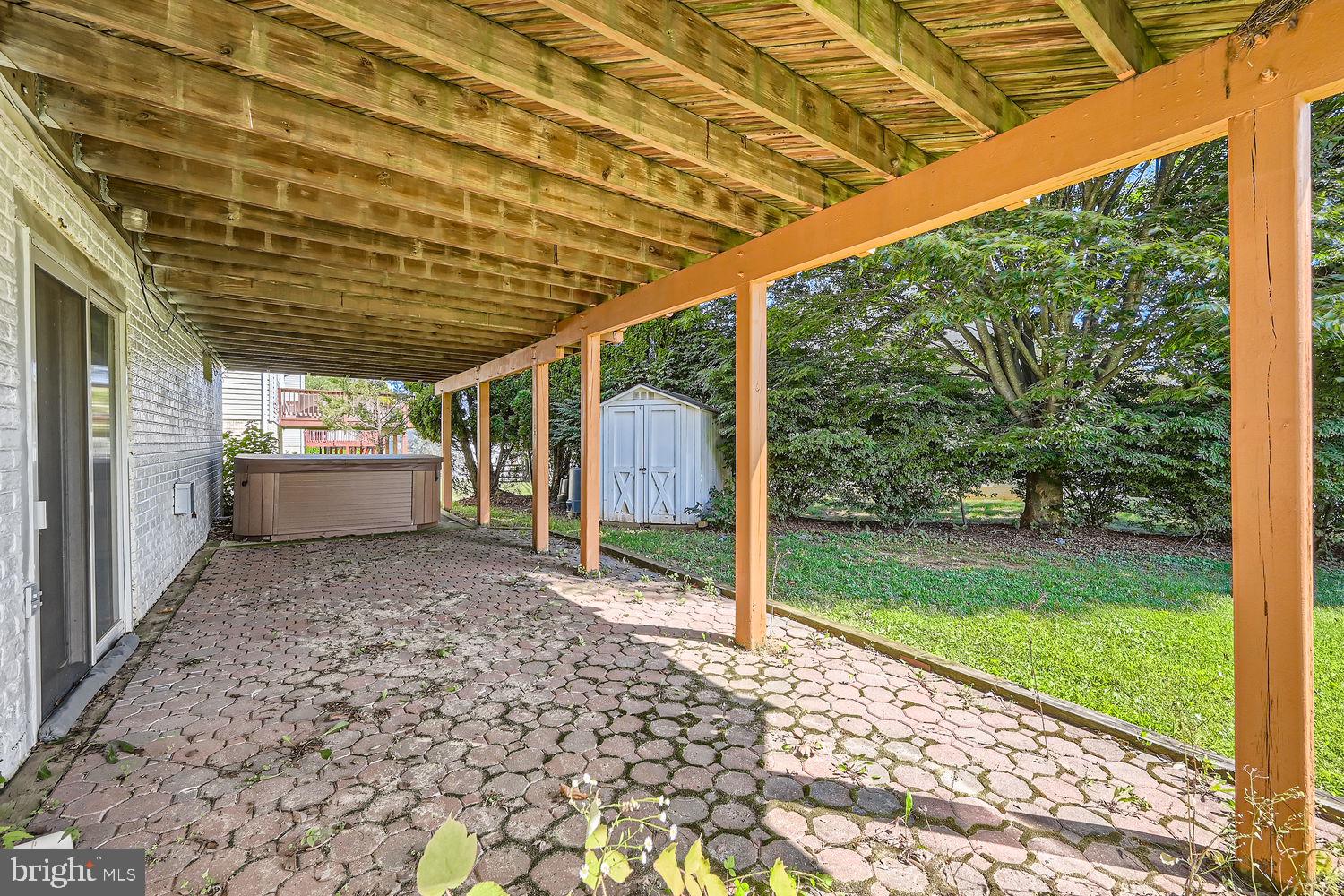 ROLLING RIDGE - Residential