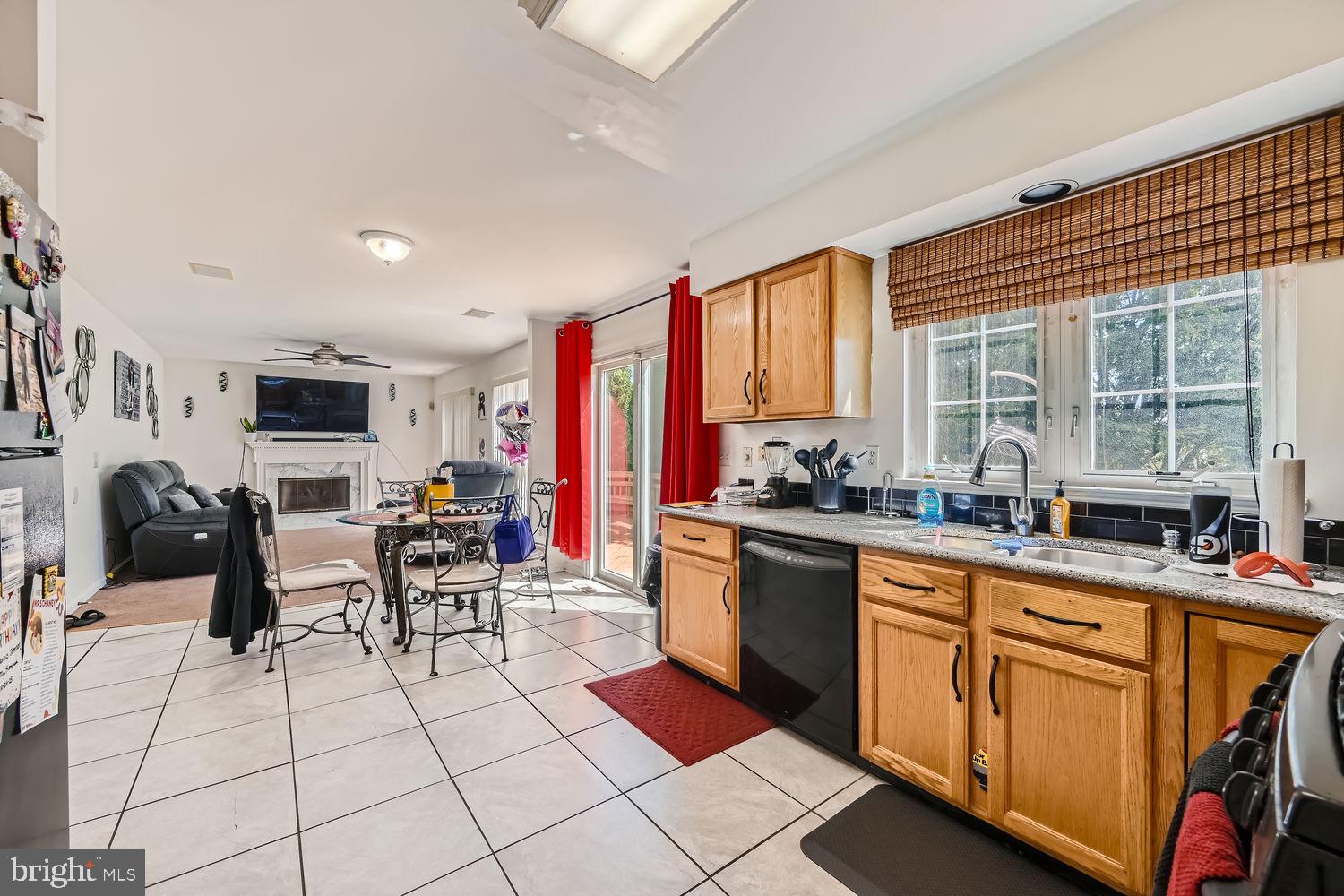 ROLLING RIDGE - Residential