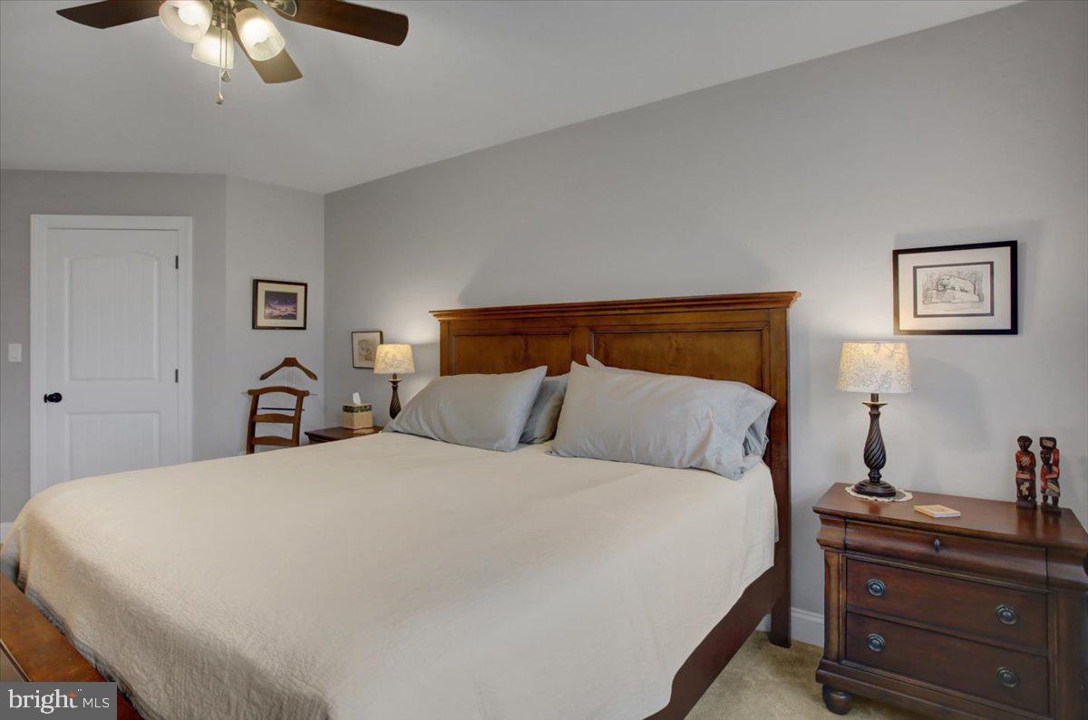 MOUNTAIN VIEW - Residential