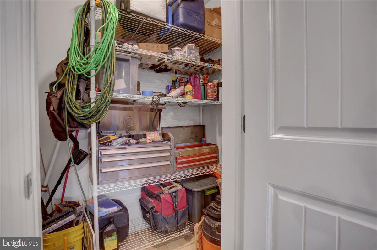 MOUNTAIN VIEW - Residential