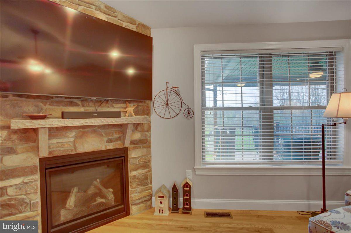 MOUNTAIN VIEW - Residential