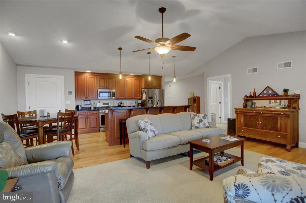 MOUNTAIN VIEW - Residential