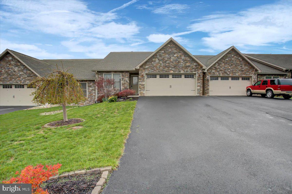 MOUNTAIN VIEW - Residential