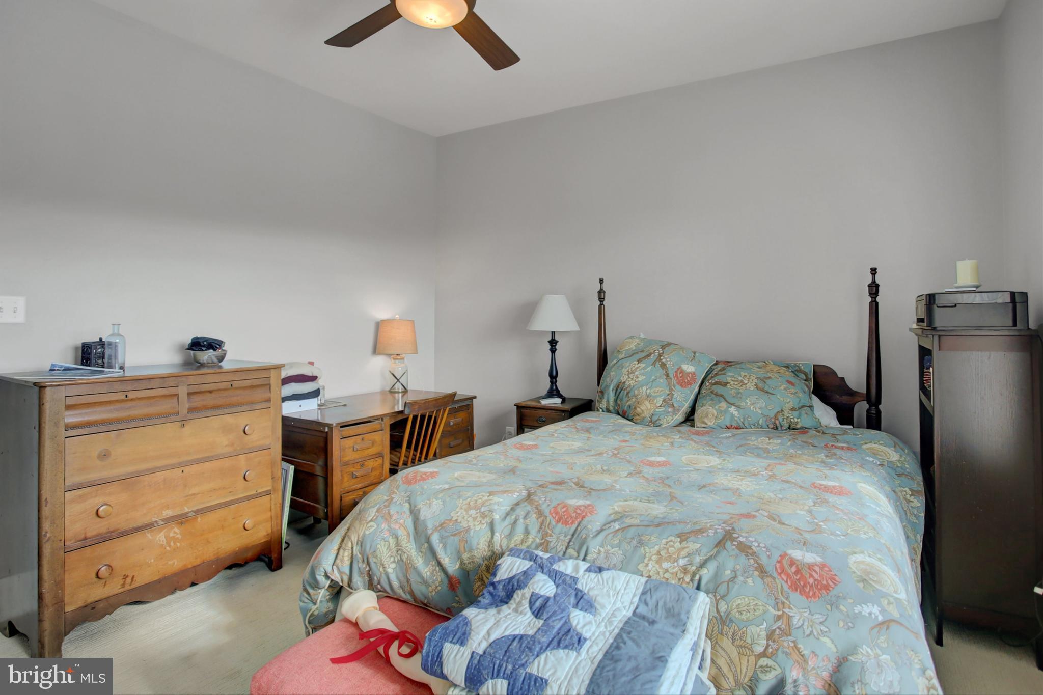 WHITETAIL MOUNTAINSIDE HOMES - Residential