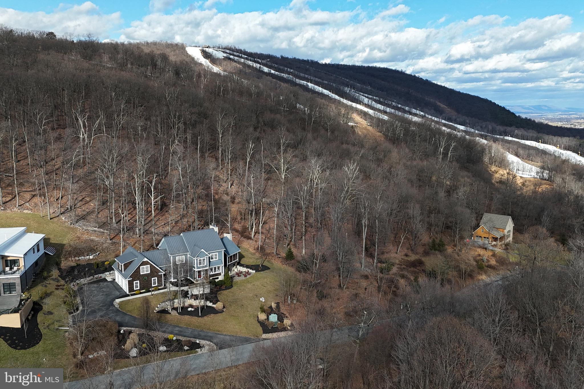 12101 MOUNTAINSIDE DRIVE