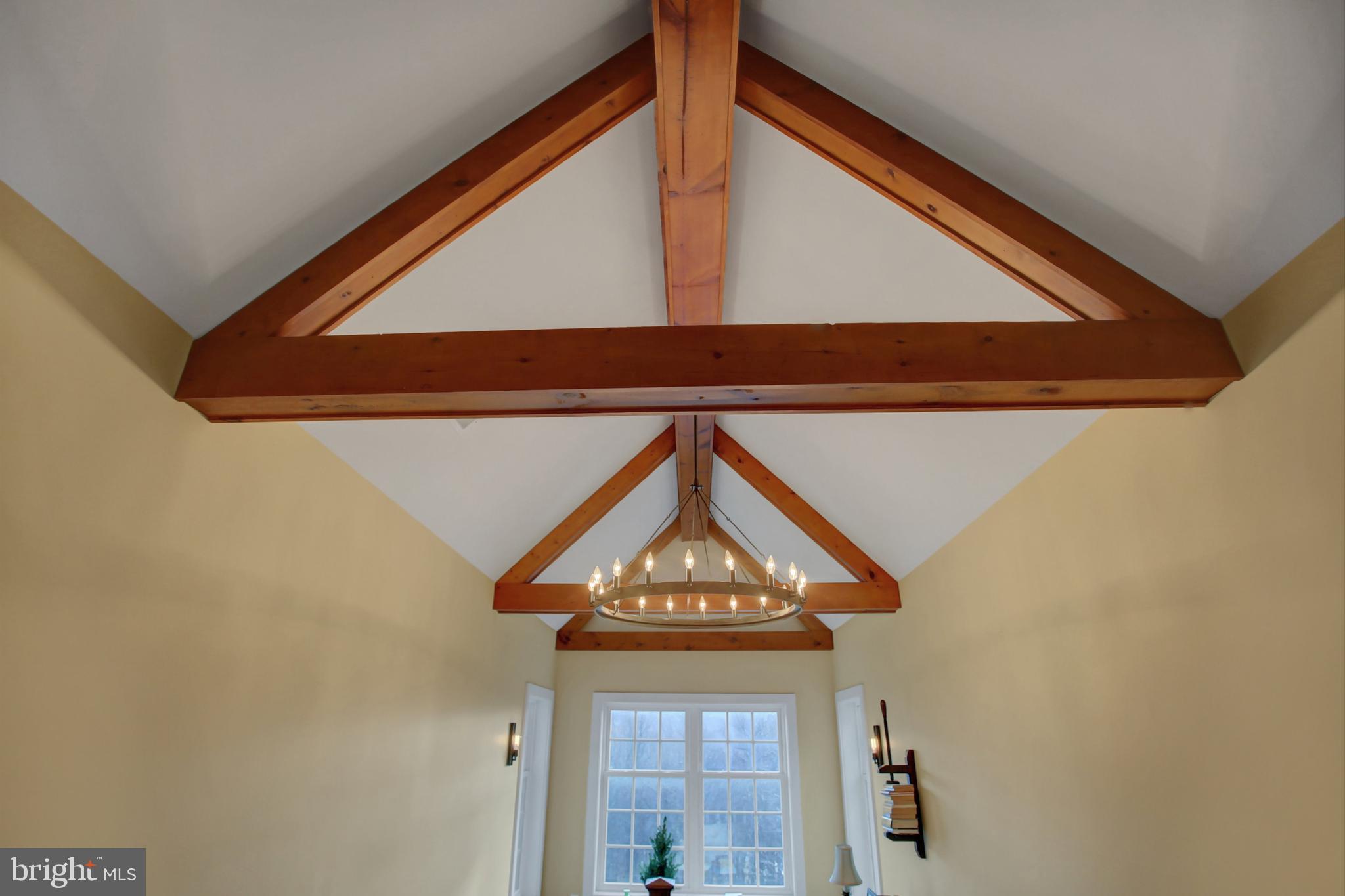 WHITETAIL MOUNTAINSIDE HOMES - Residential