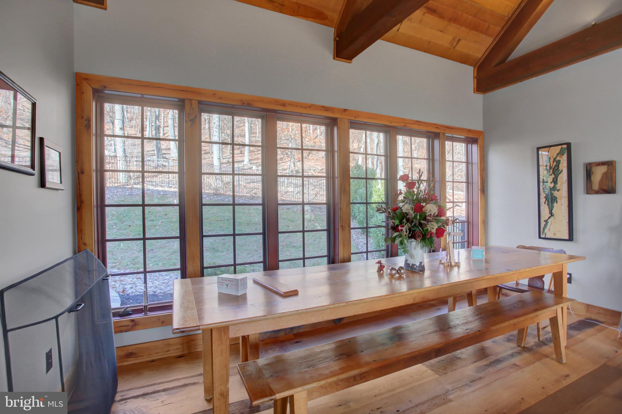 WHITETAIL MOUNTAINSIDE HOMES - Residential