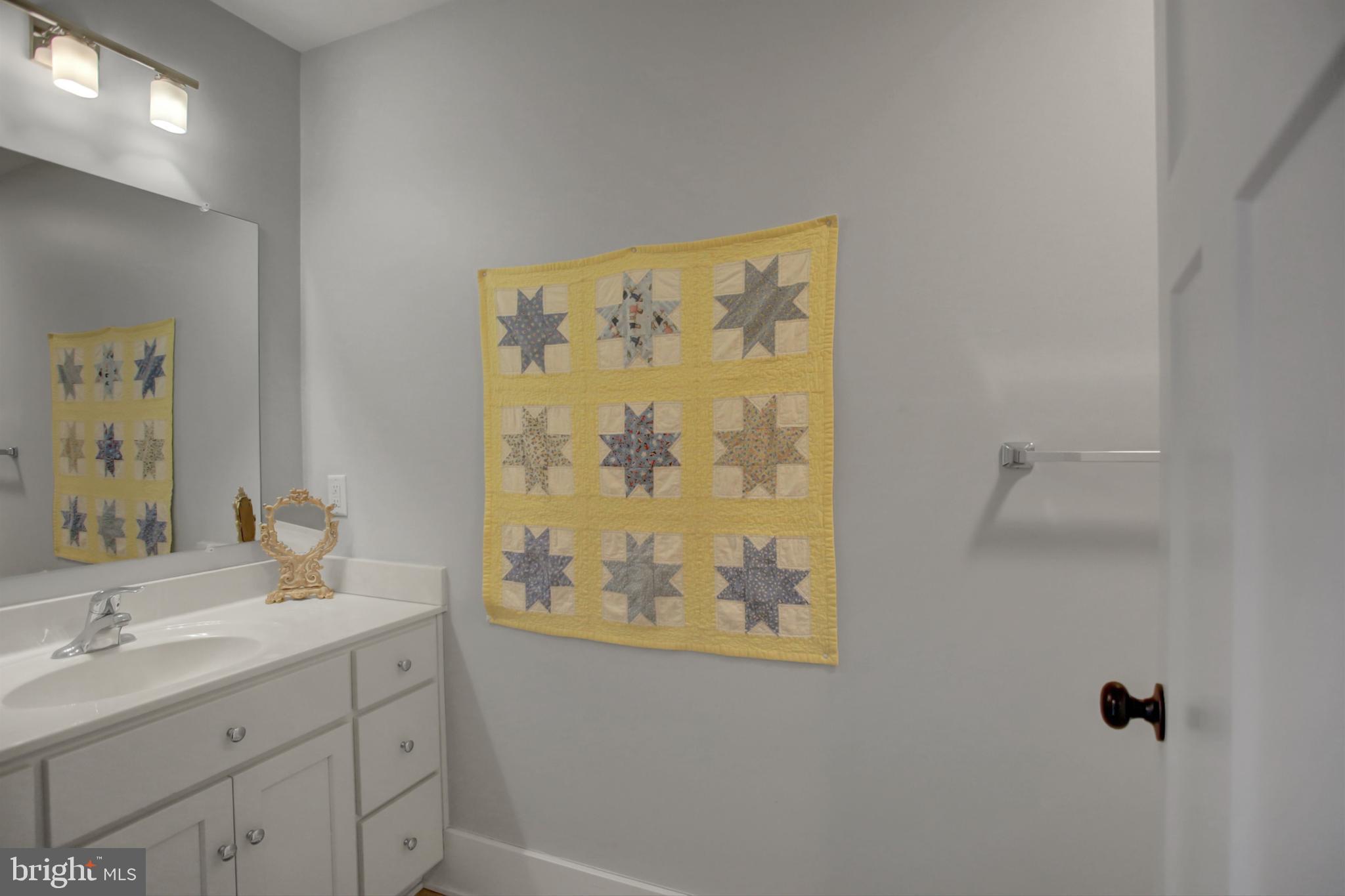 WHITETAIL MOUNTAINSIDE HOMES - Residential