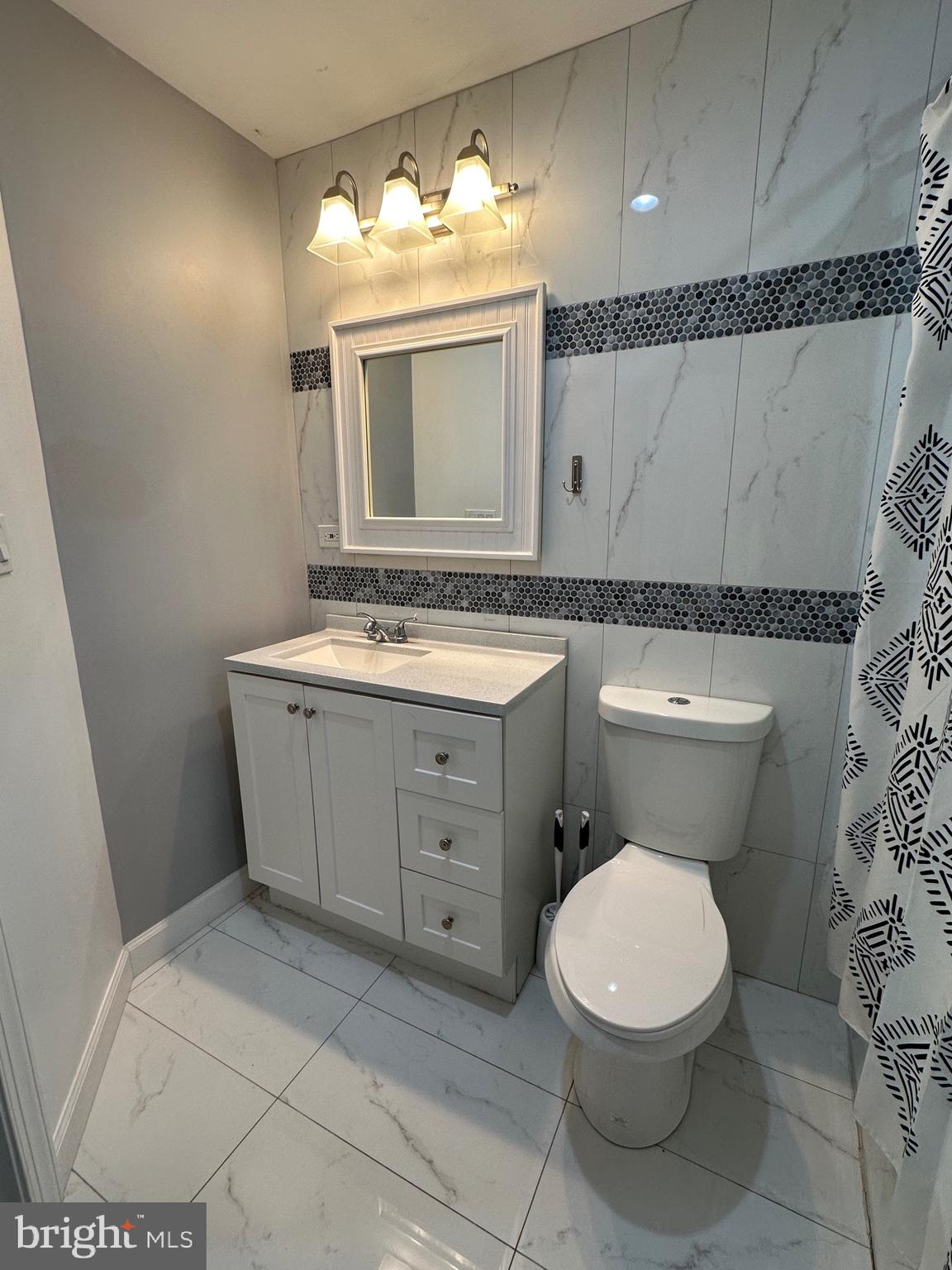 PASSYUNK SQUARE - Residential Lease