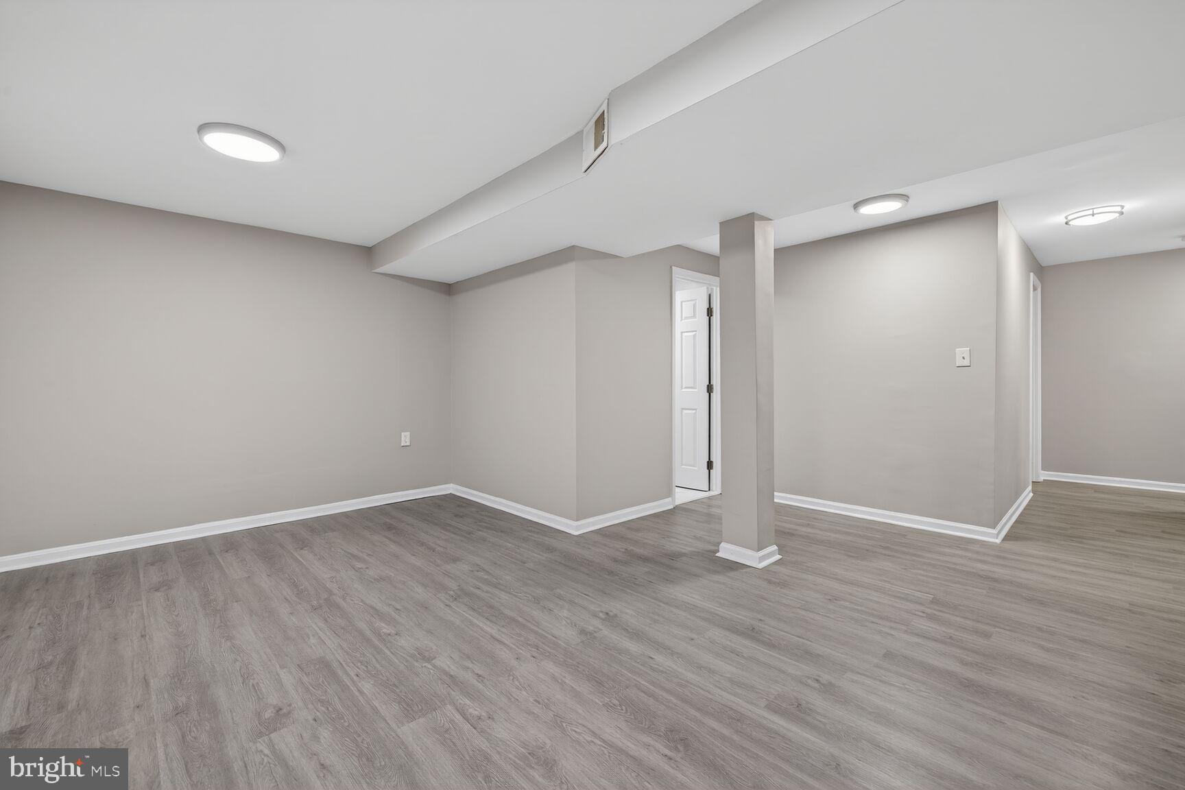 CHURCHILL TOWN SECTOR - Residential