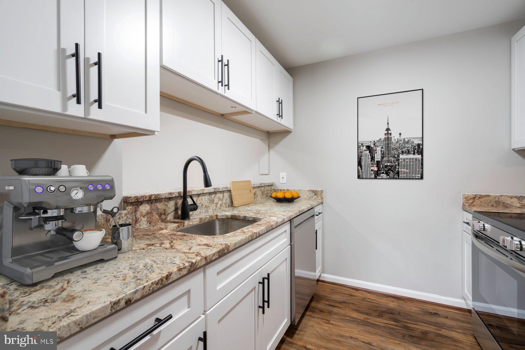 CROMWELL FOUNTAIN - Residential Lease