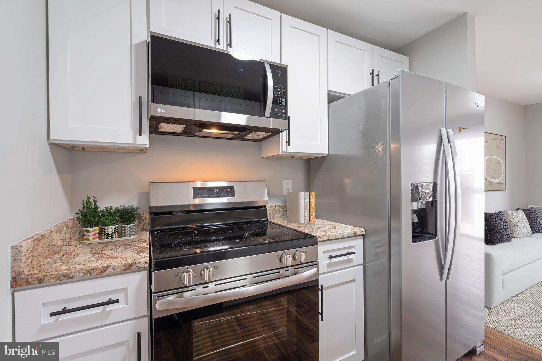 CROMWELL FOUNTAIN - Residential Lease