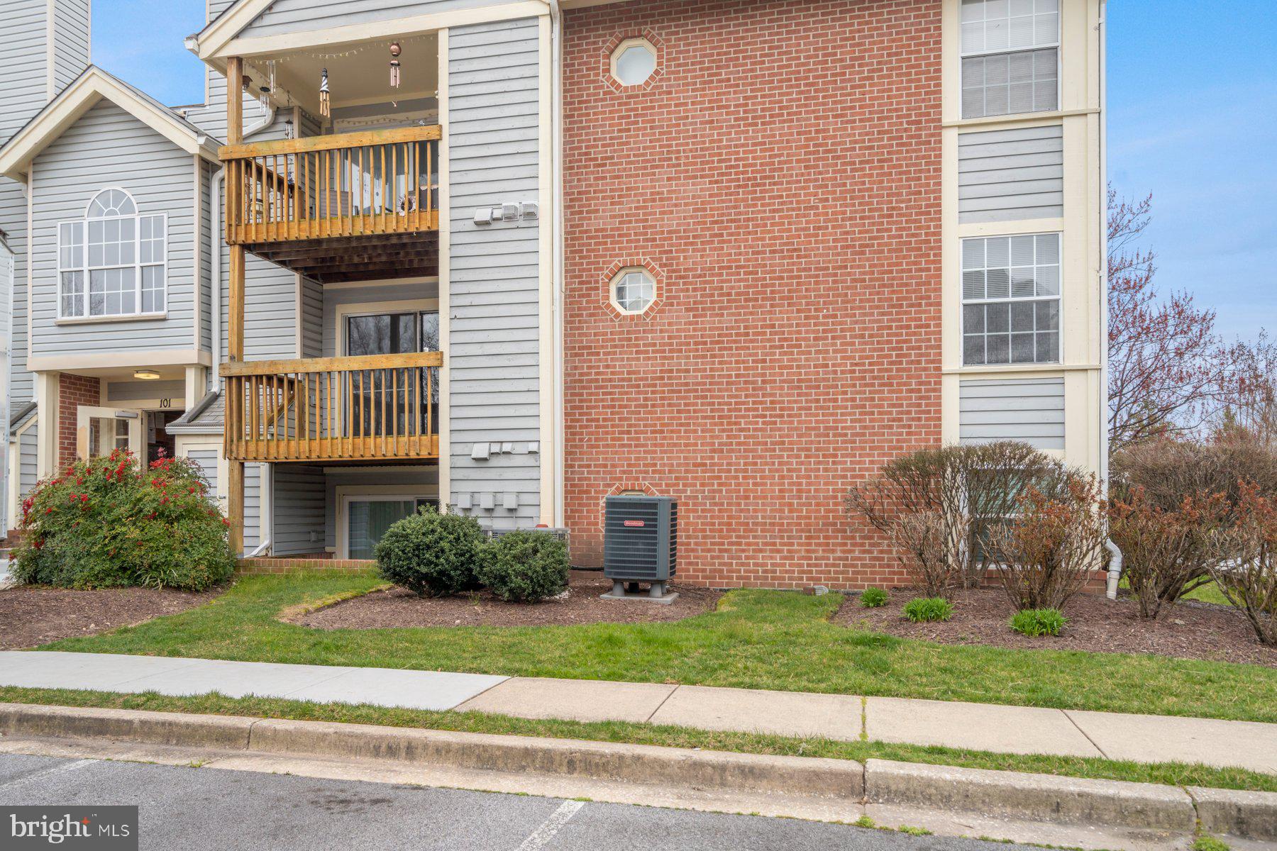 CROMWELL FOUNTAIN - Residential Lease