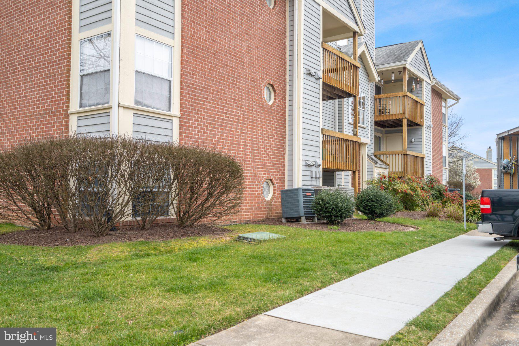 CROMWELL FOUNTAIN - Residential Lease