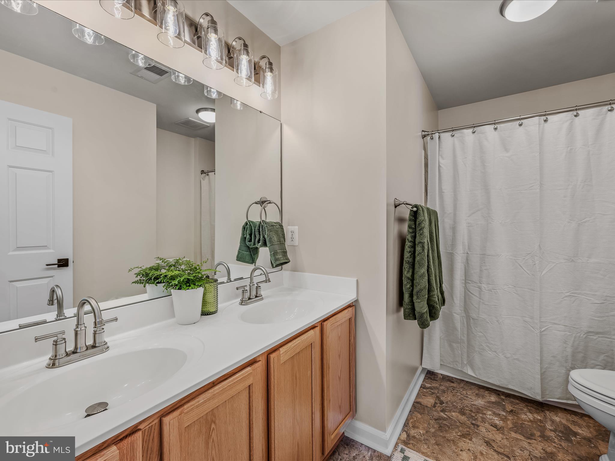 LOCUST HILL - Residential