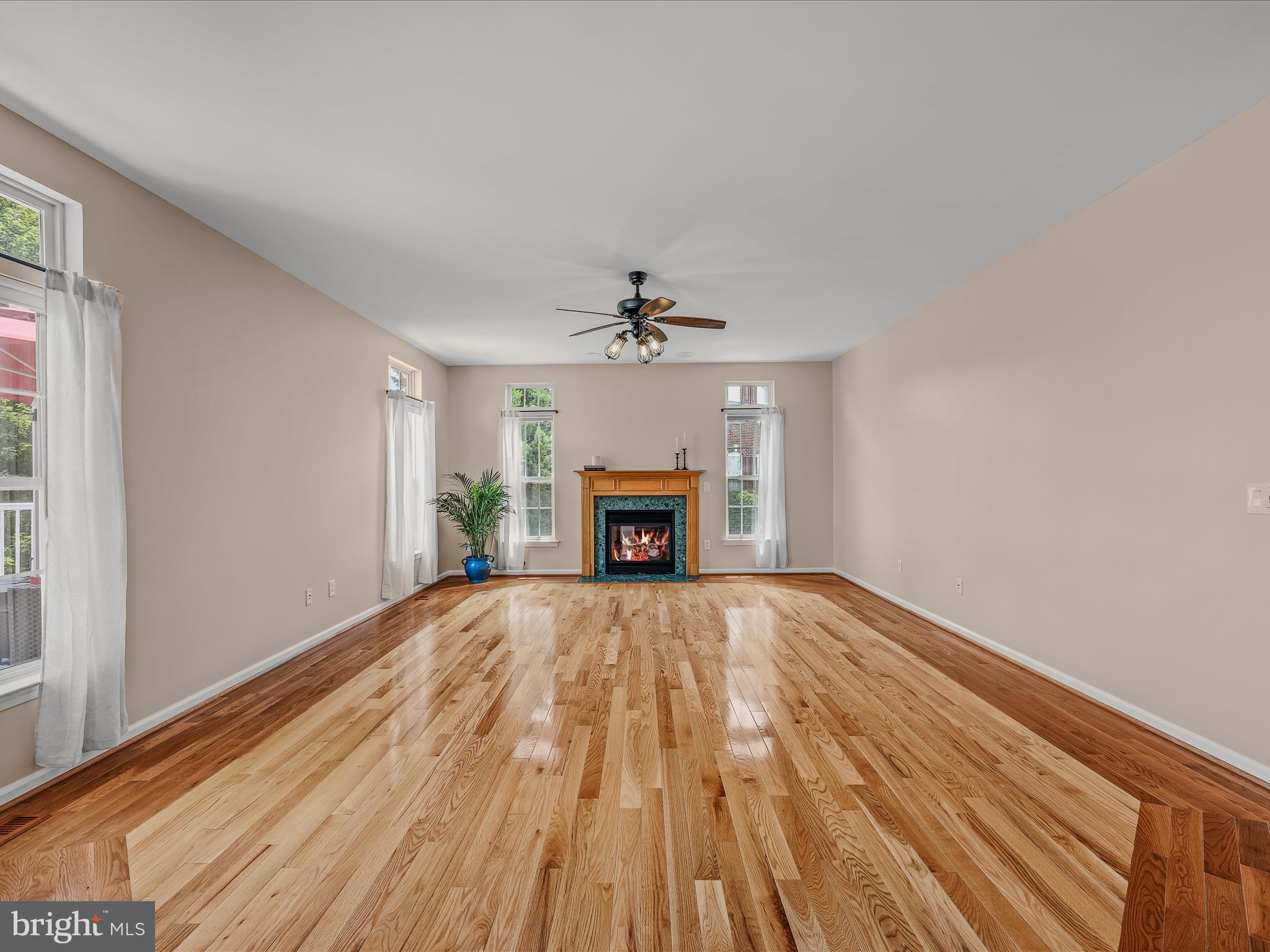 LOCUST HILL - Residential