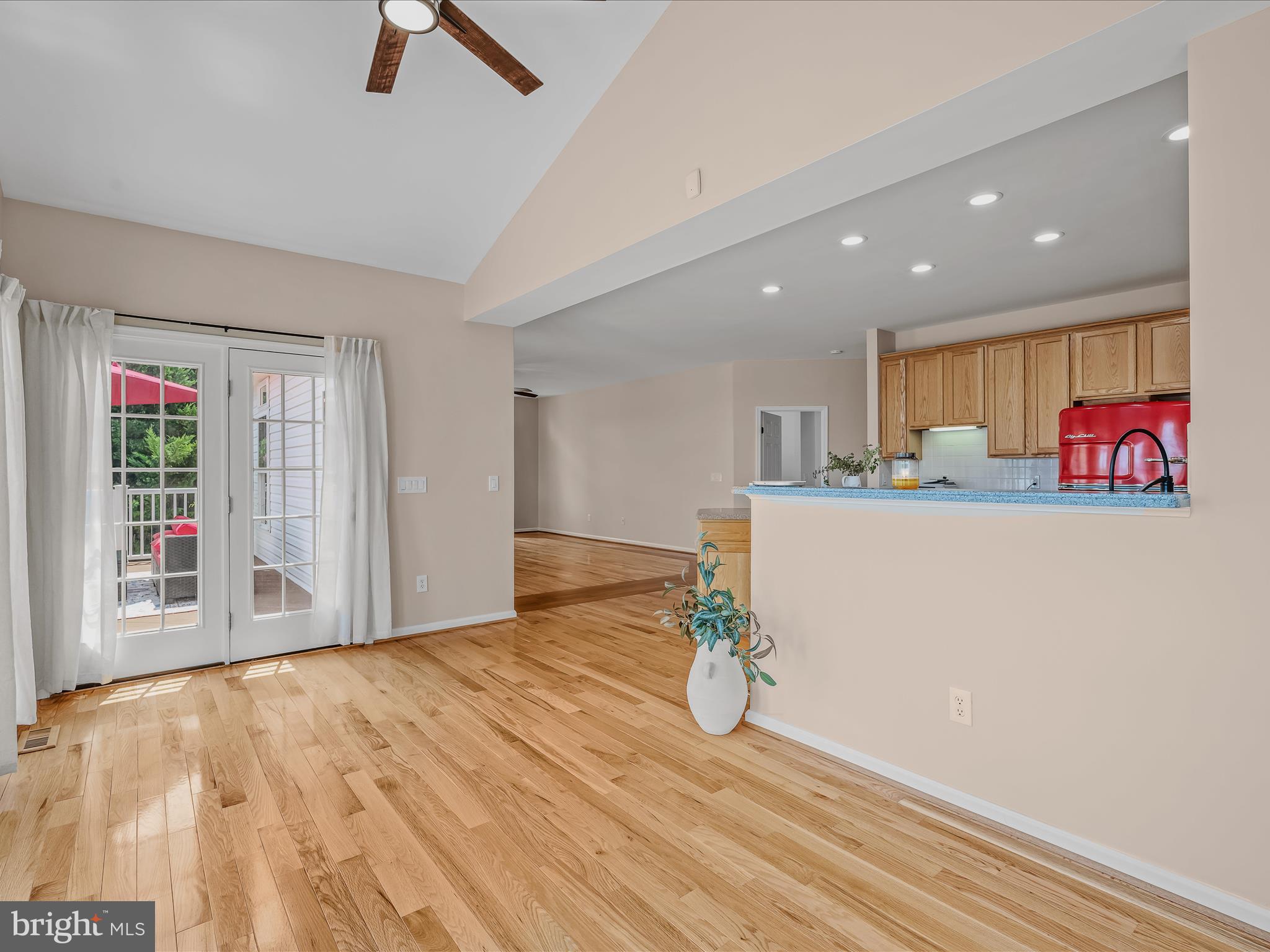 LOCUST HILL - Residential