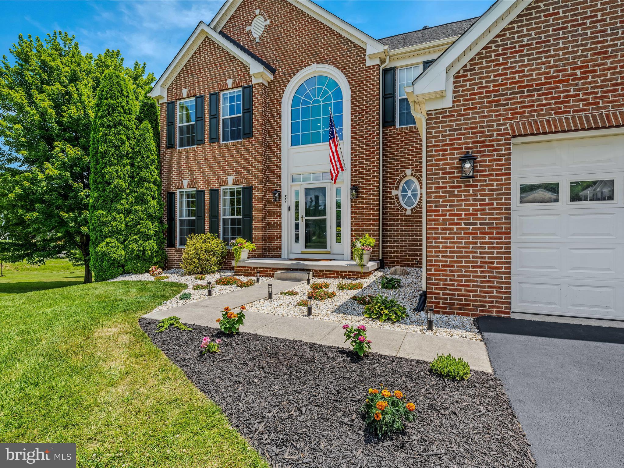 LOCUST HILL - Residential