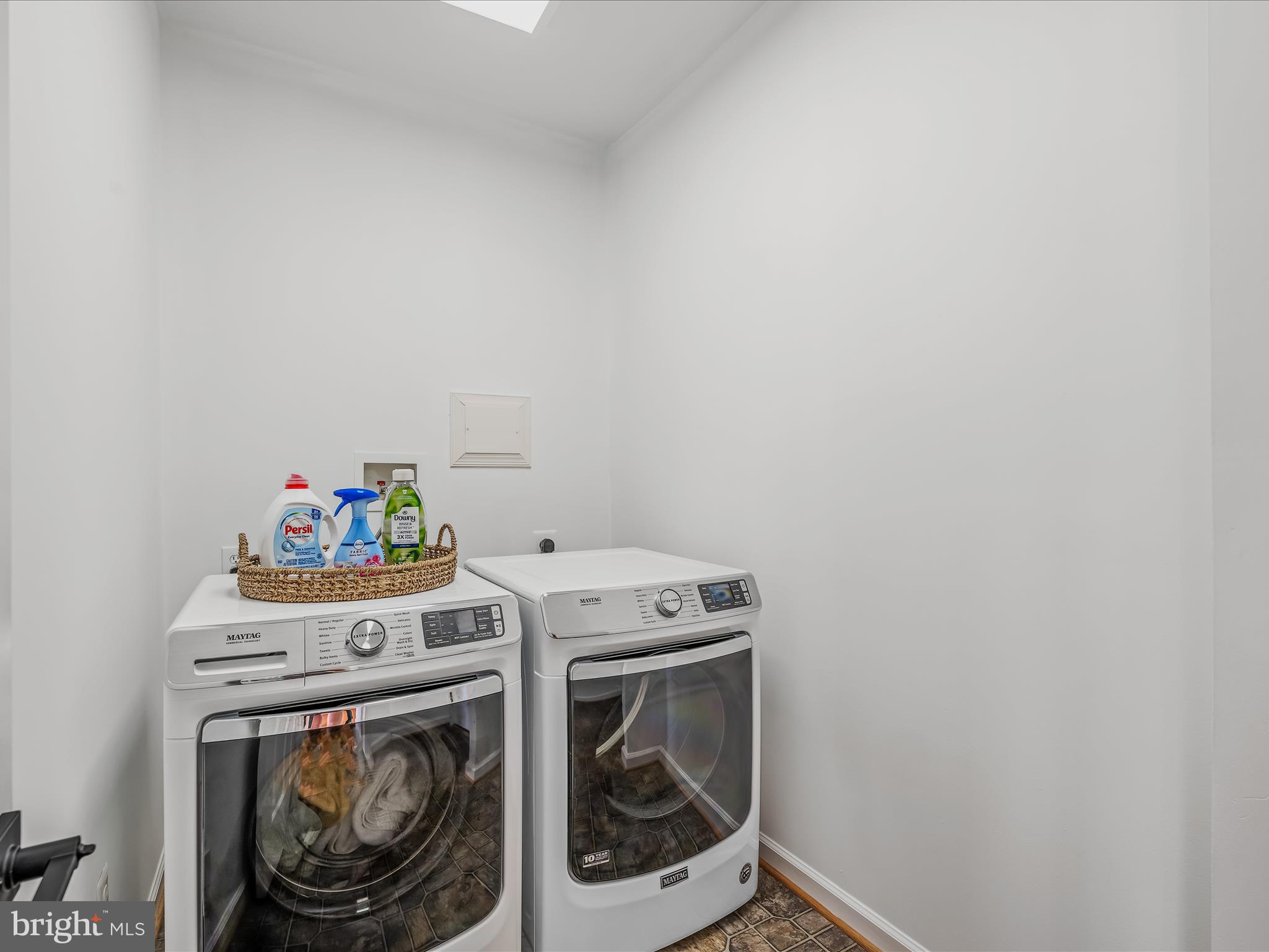 LOCUST HILL - Residential