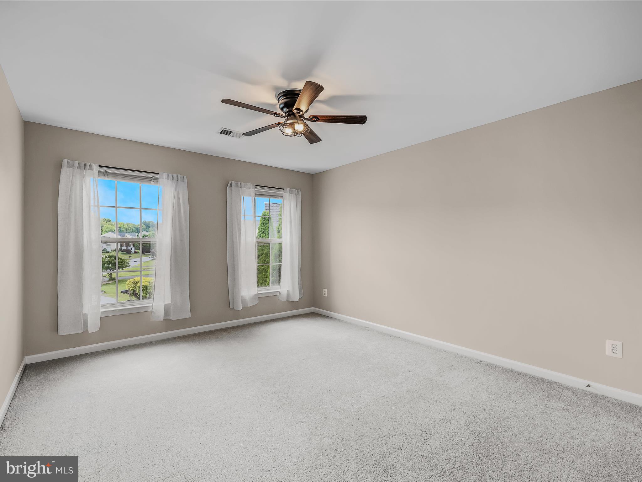 LOCUST HILL - Residential