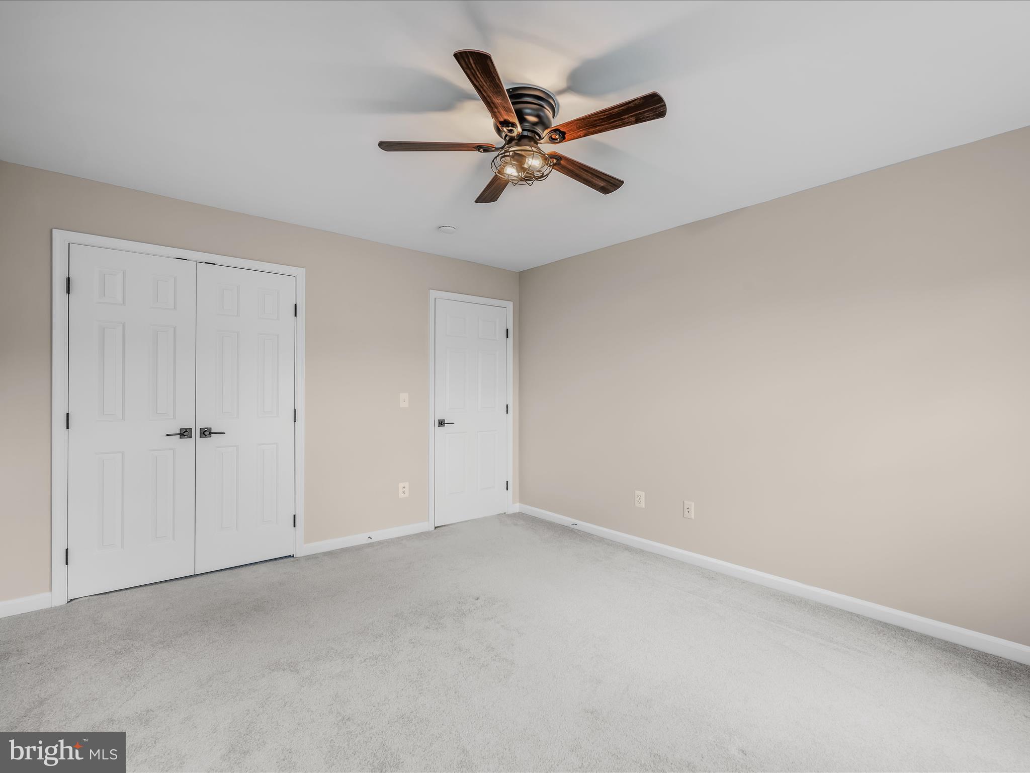 LOCUST HILL - Residential