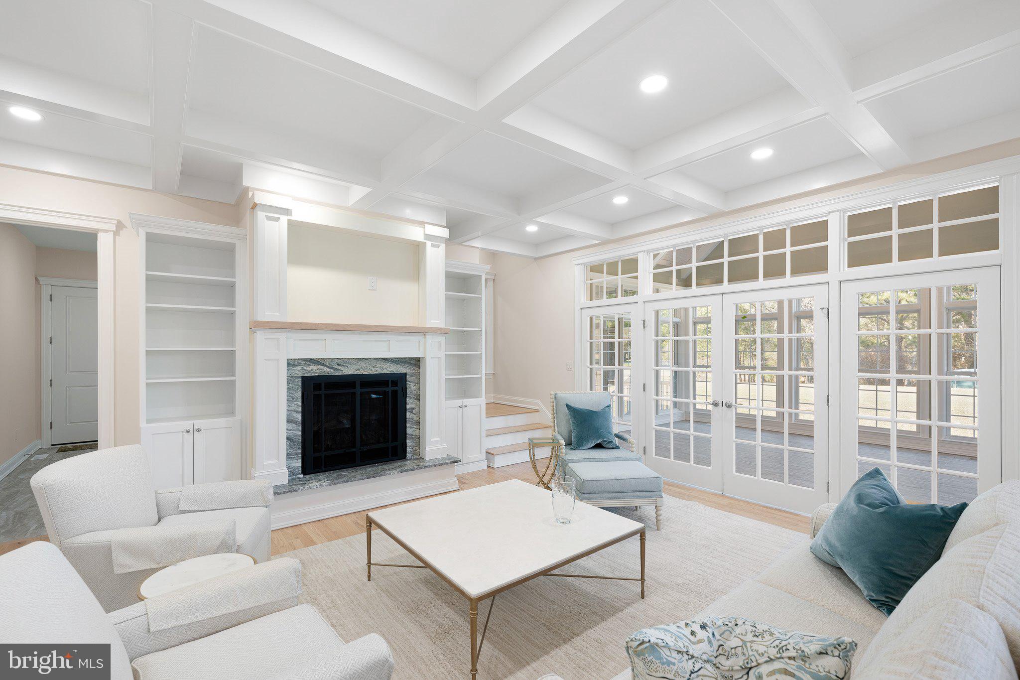 SALT POND - Residential