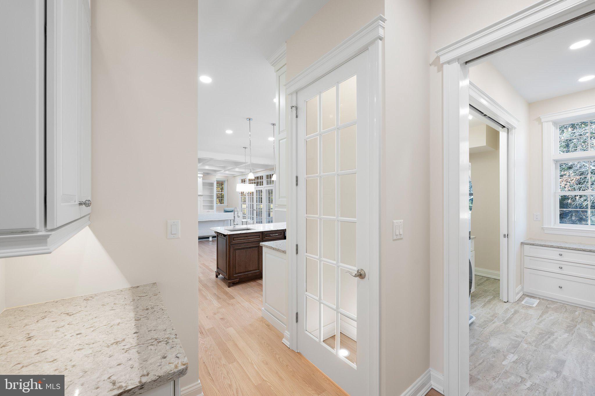 SALT POND - Residential