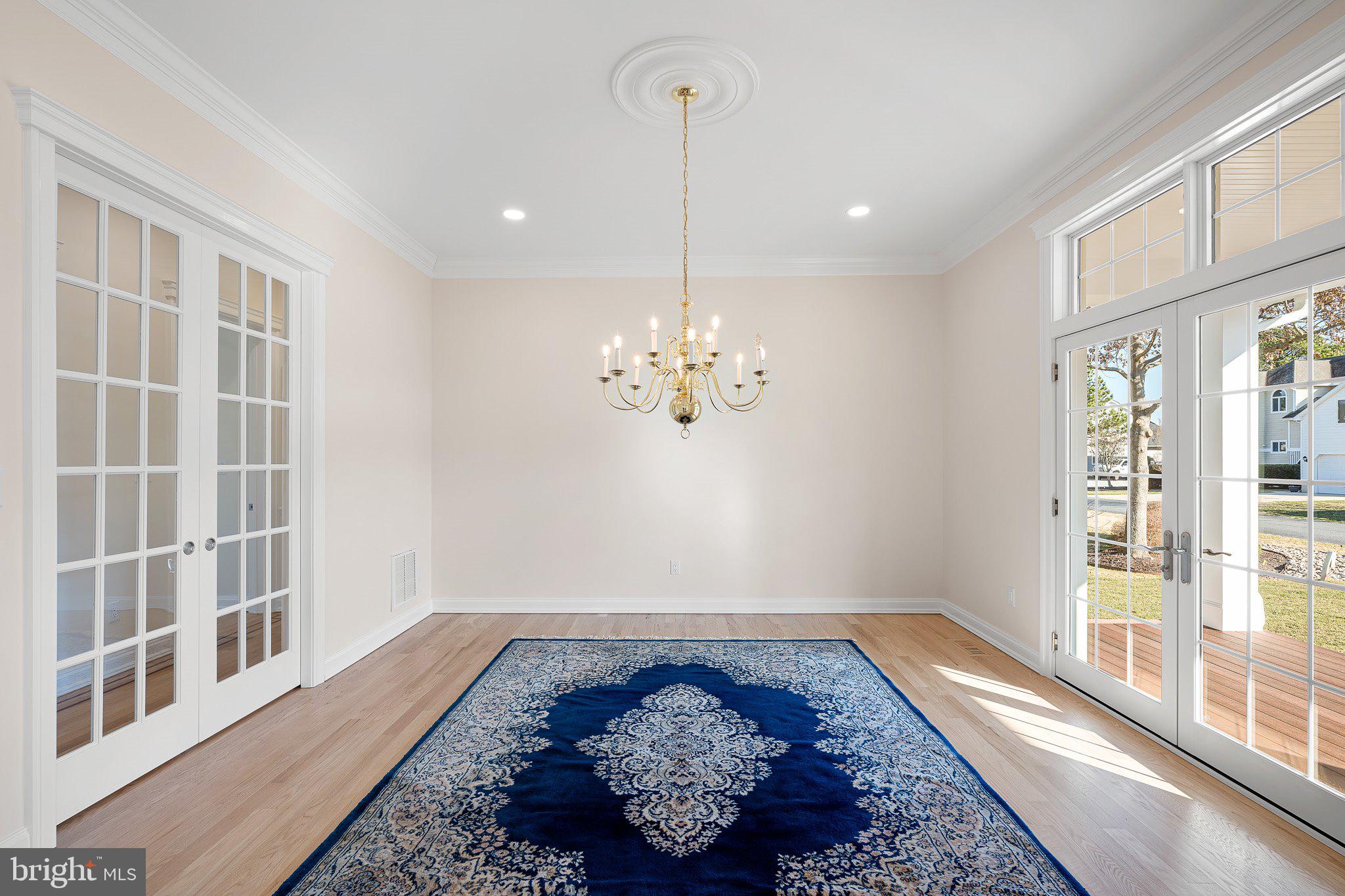 SALT POND - Residential