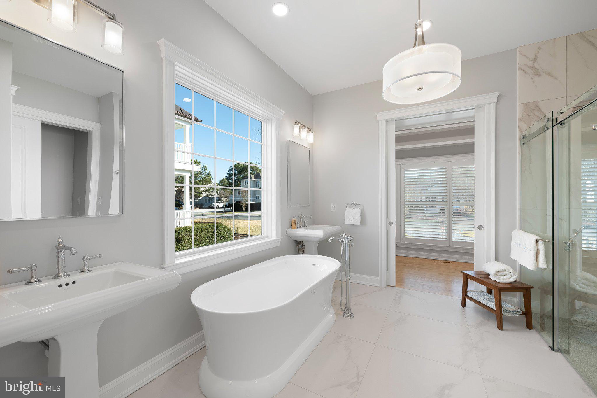 SALT POND - Residential