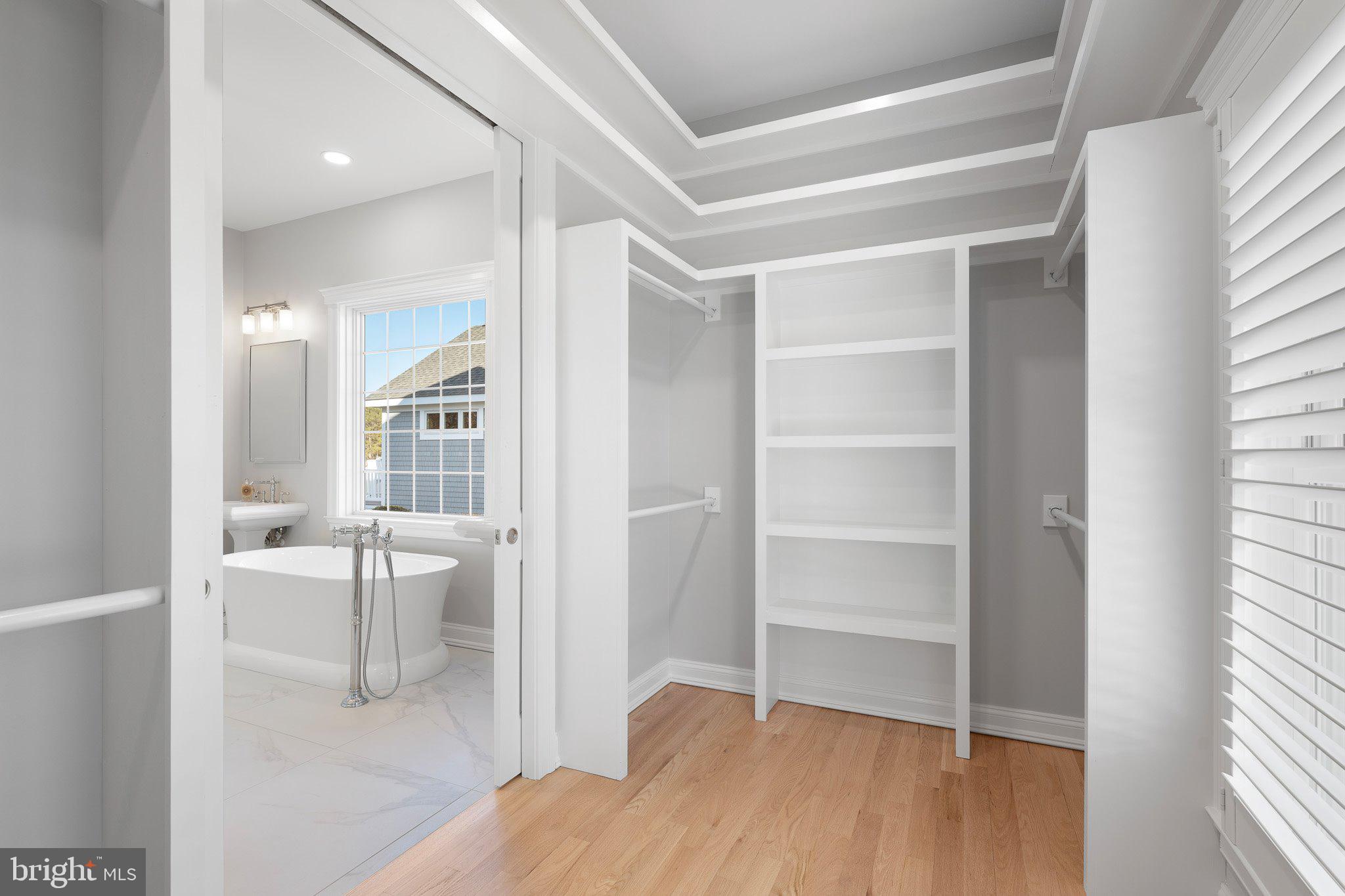 SALT POND - Residential