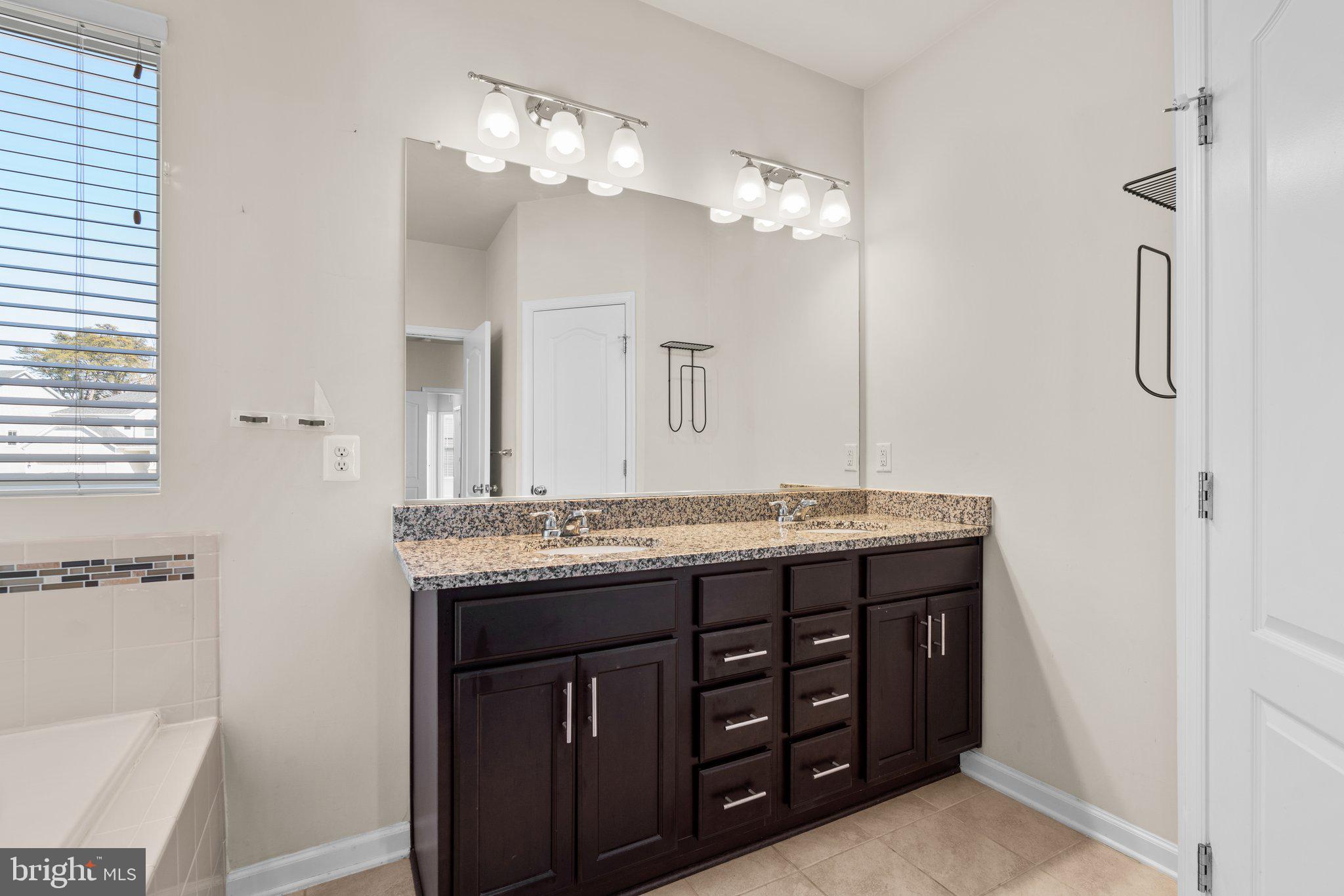 SHIPLEY HOMESTEAD - Residential