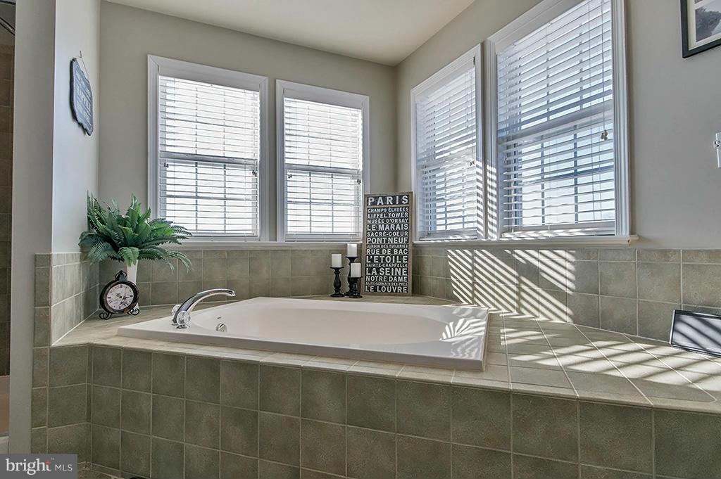 QUAIL RIDGE - Residential