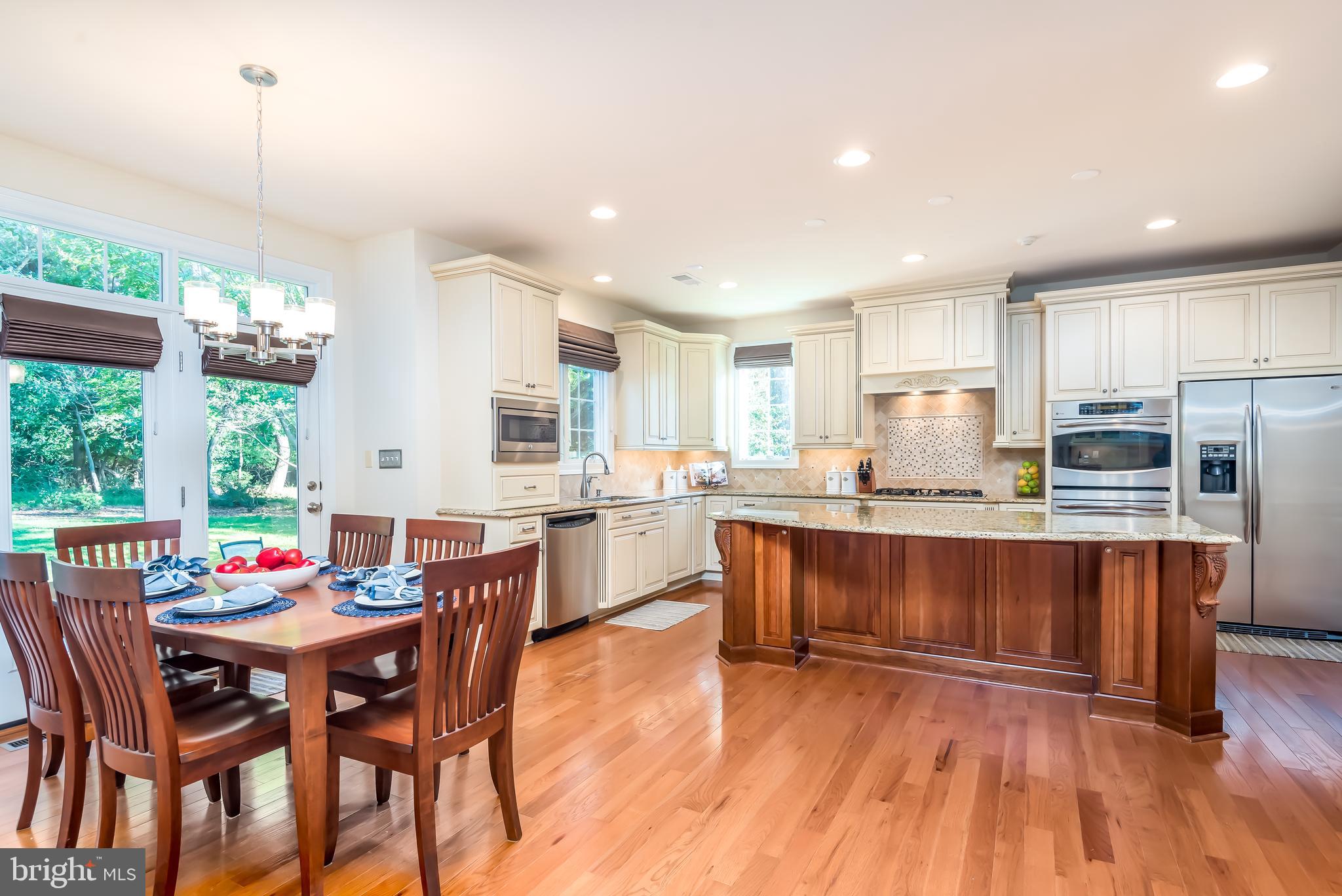 CREEK CROSSING VILLA - Residential