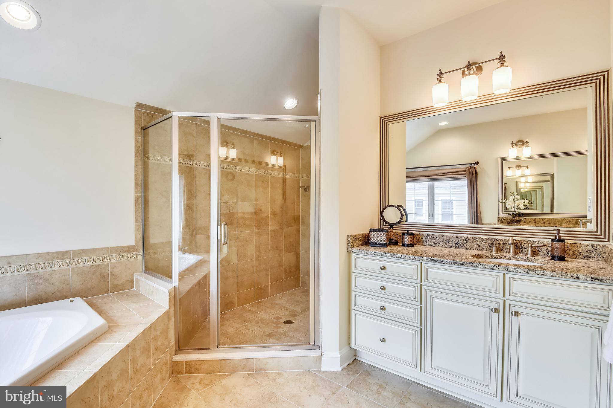 CREEK CROSSING VILLA - Residential