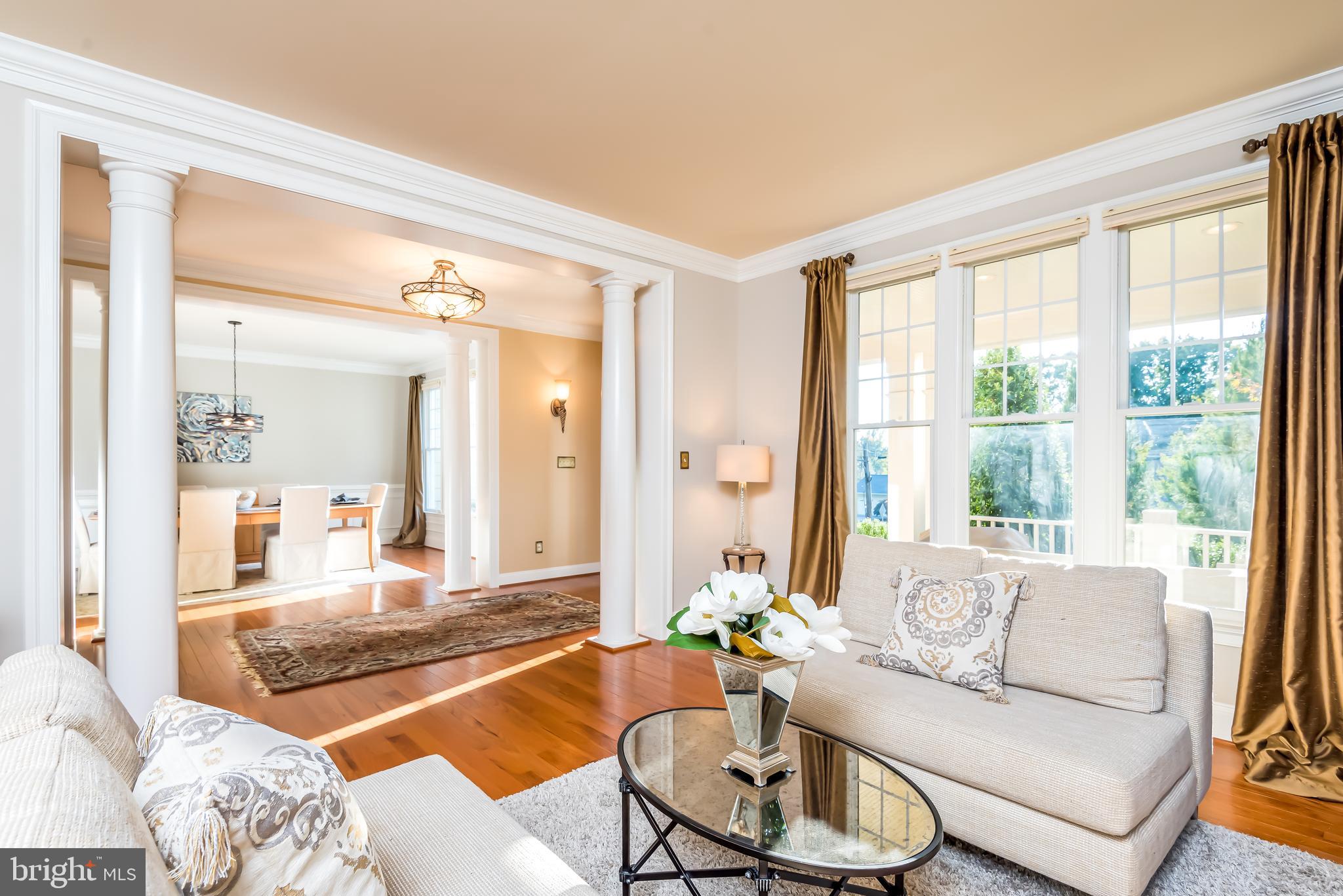 CREEK CROSSING VILLA - Residential