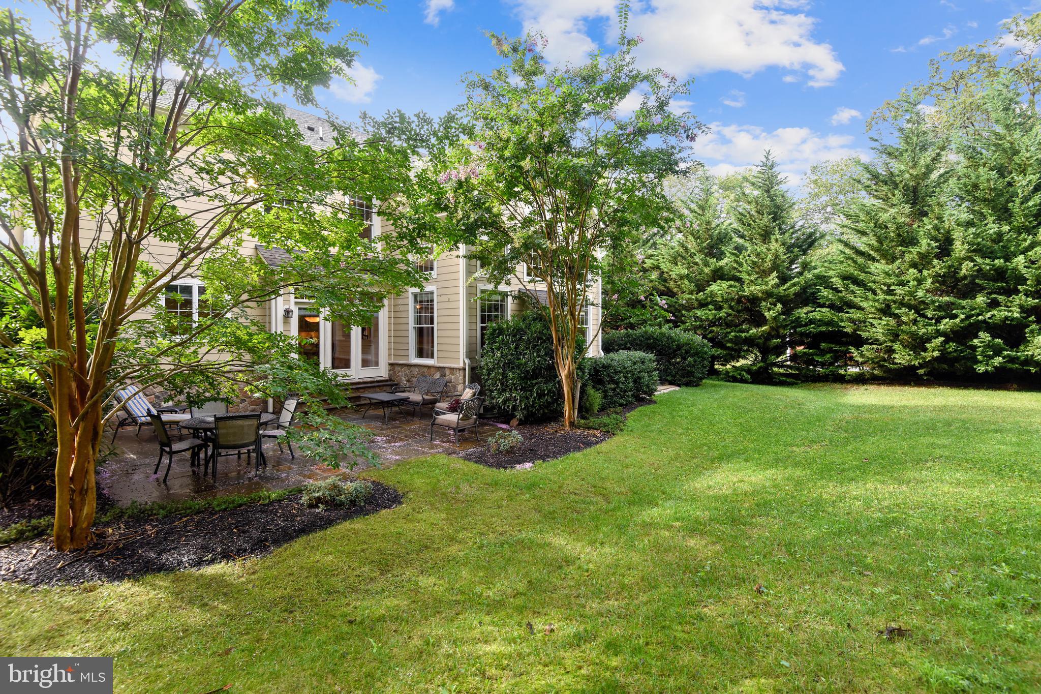 CREEK CROSSING VILLA - Residential