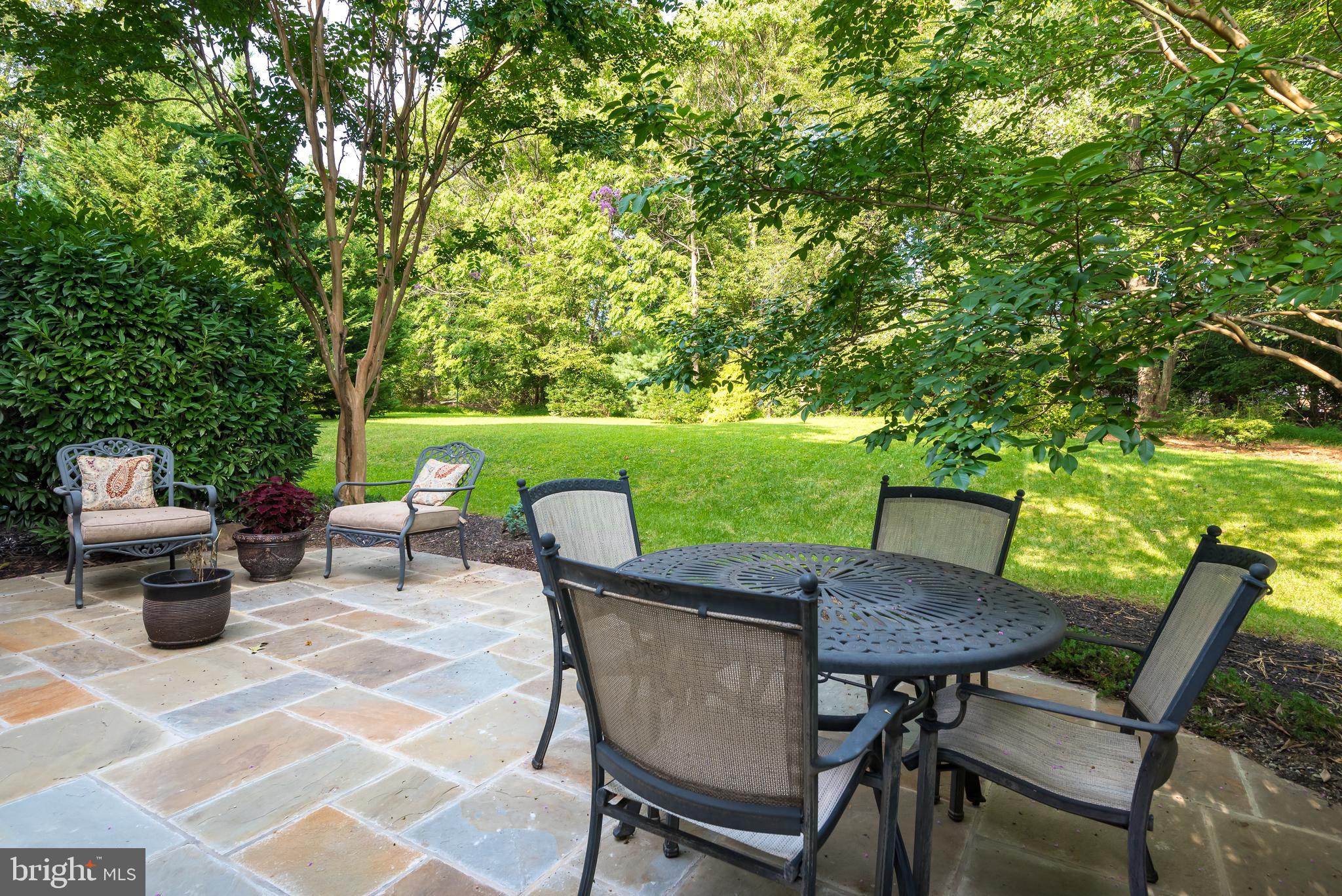 CREEK CROSSING VILLA - Residential