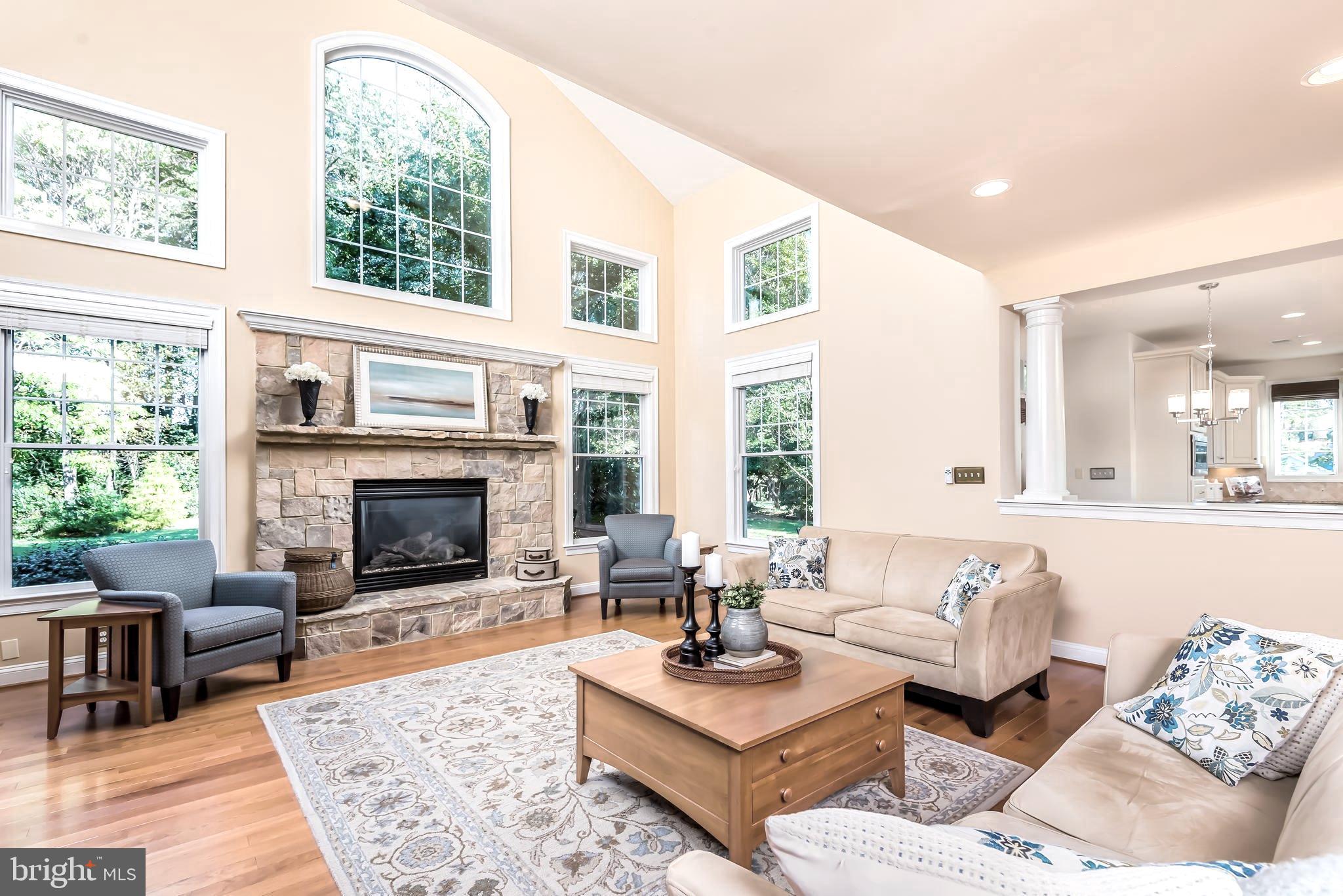 CREEK CROSSING VILLA - Residential