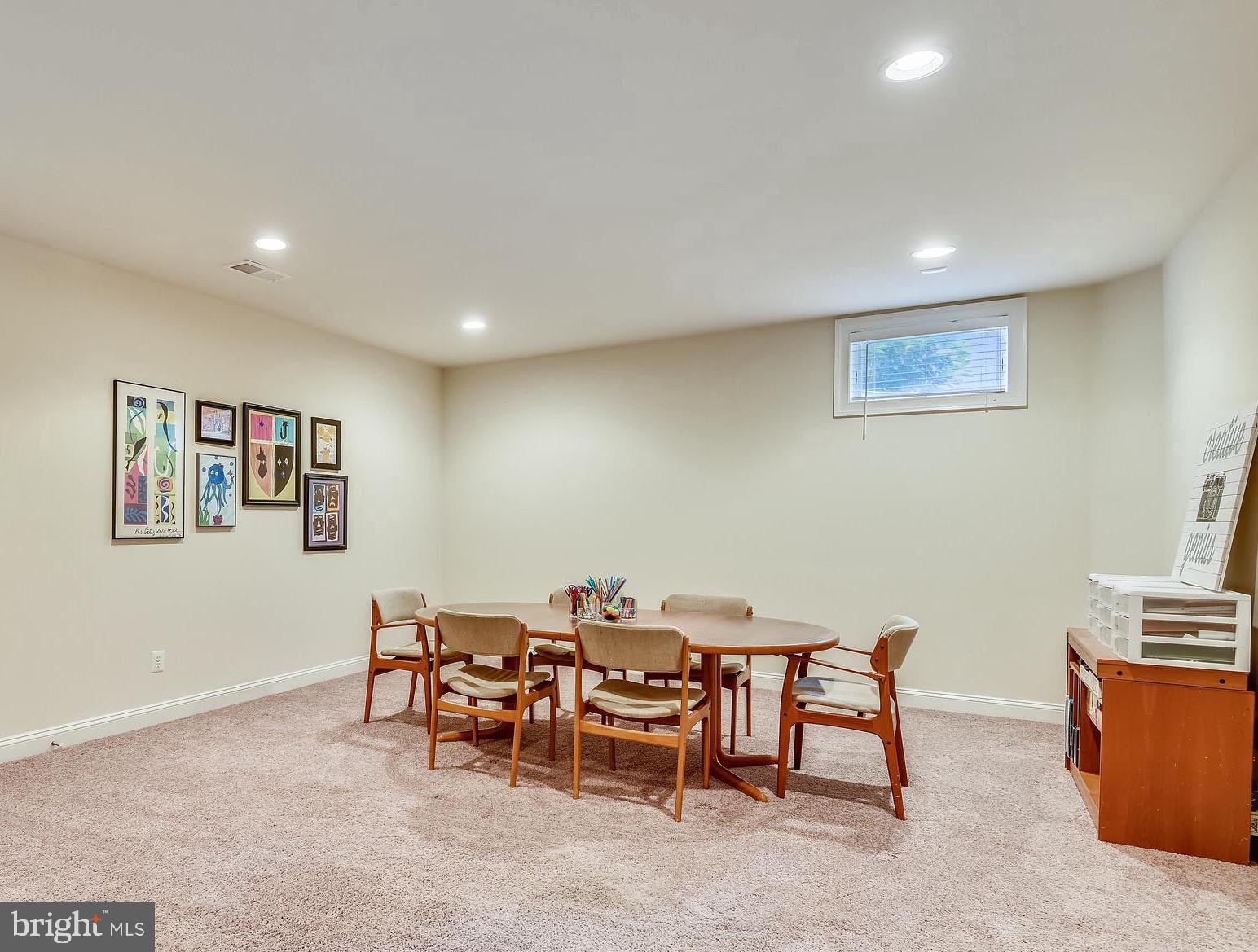 CREEK CROSSING VILLA - Residential