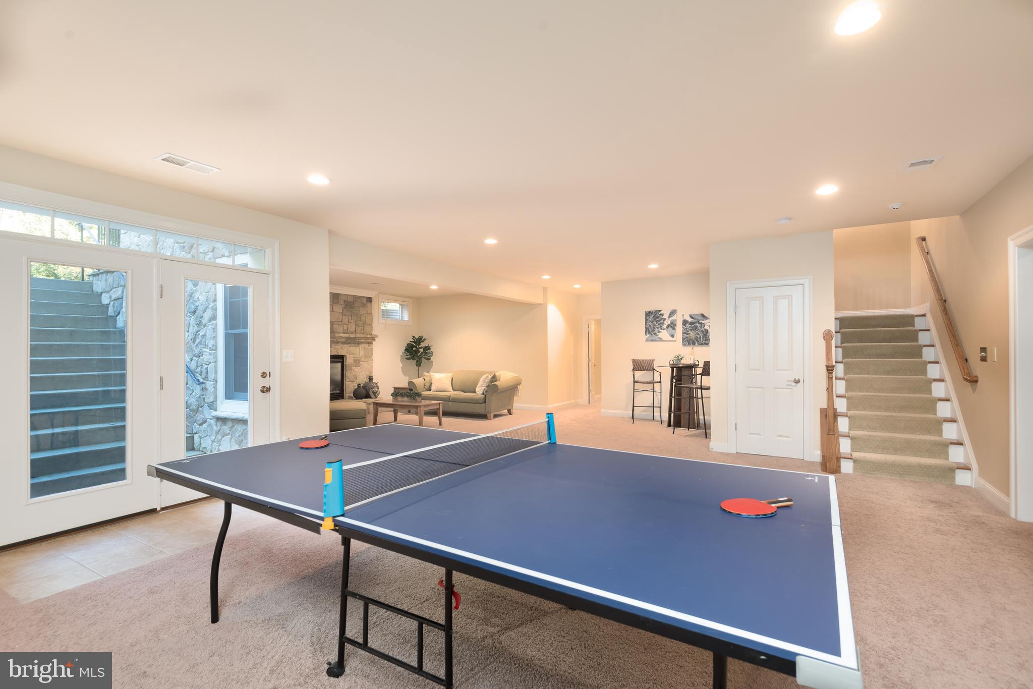 CREEK CROSSING VILLA - Residential