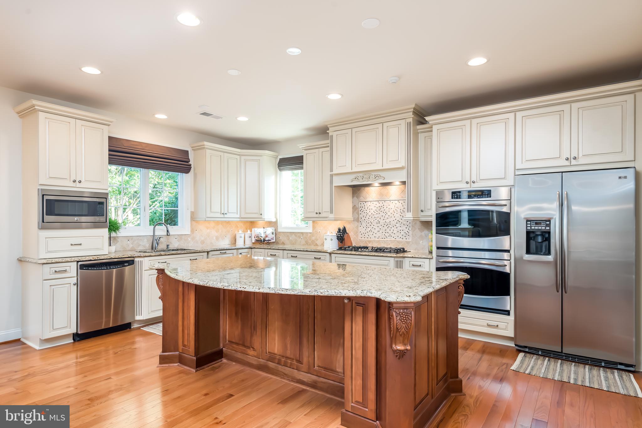 CREEK CROSSING VILLA - Residential